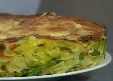 Delicious noodle casserole with vegetables and cheese 🍝