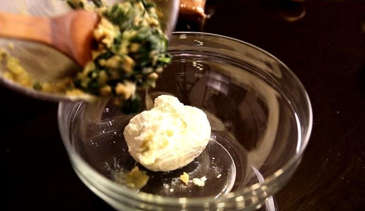 Put ricotta cheese in a bowl.