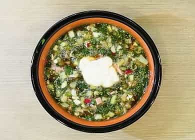 The recipe for a classic okroshka with sausage on kvass - you will certainly want additives 🥣