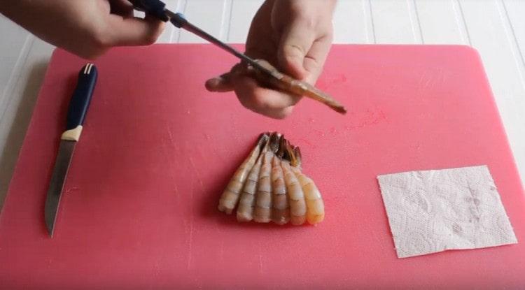 we clear the shrimp from the shell and intestines.