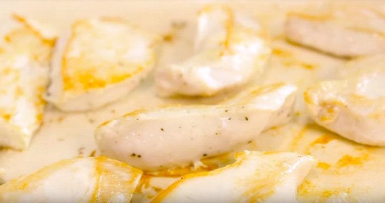 Fry the fillet on both sides.