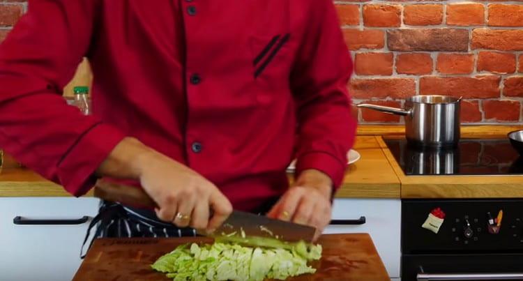 We chop the Beijing cabbage.