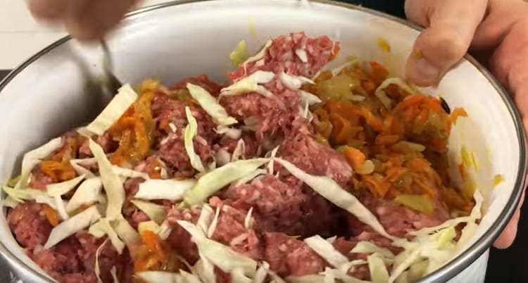 Mix all the ingredients well.