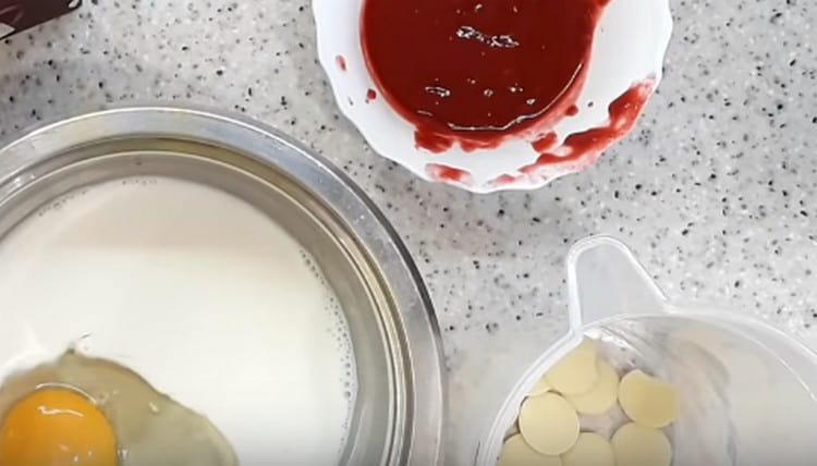 We beat the egg into the milk.