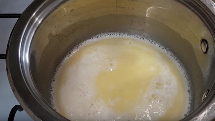 Bring the mass to a boil.