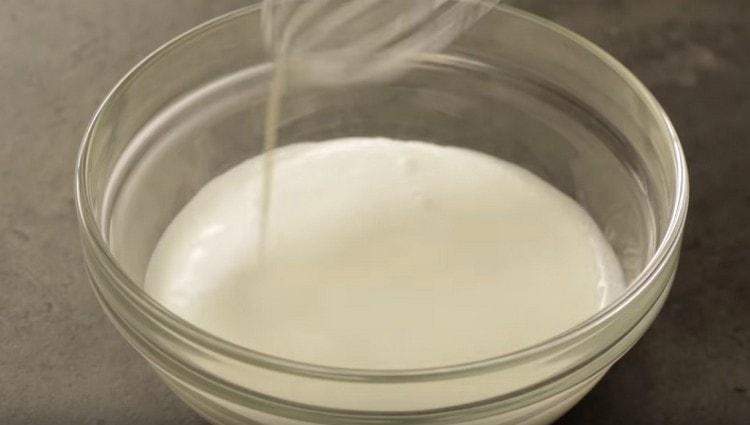 Separately, whip the cream.