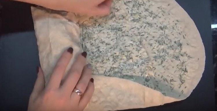 Gently roll the pita roll.