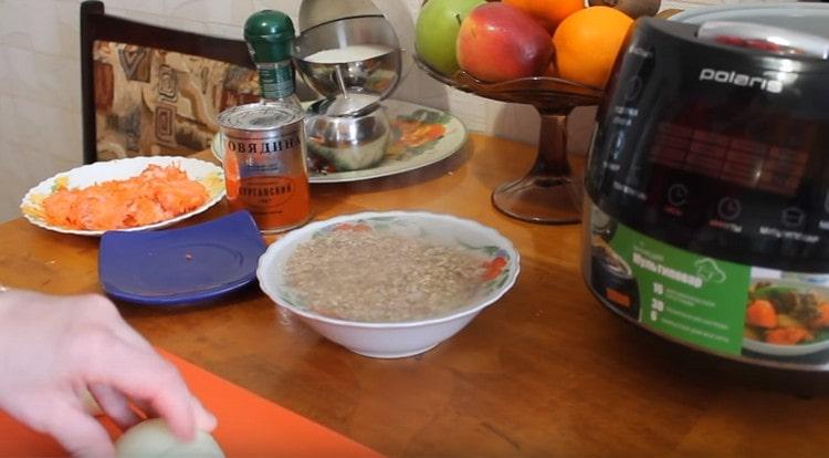 we rub carrots, chop onions.