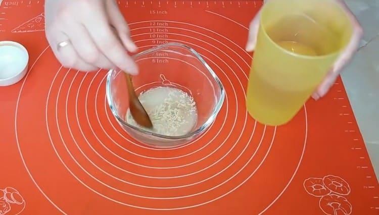 Add a little warm water, mix.