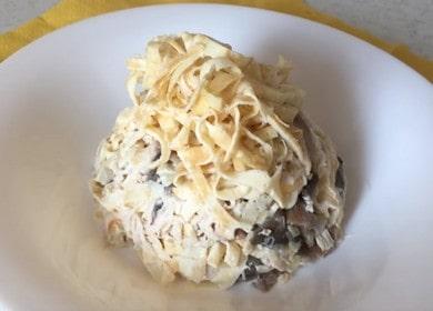 We prepare a delicious salad with omelet and chicken according to a step-by-step recipe with a photo.