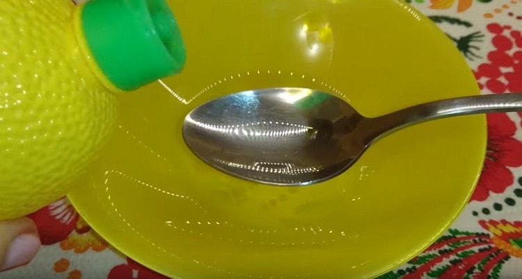 For dressing in a bowl, combine olive oil with lemon juice.