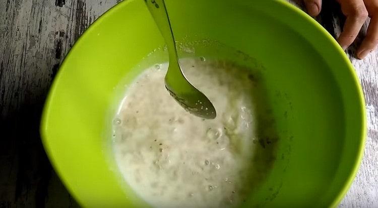 Mix the mass and leave in a warm place for an hour.