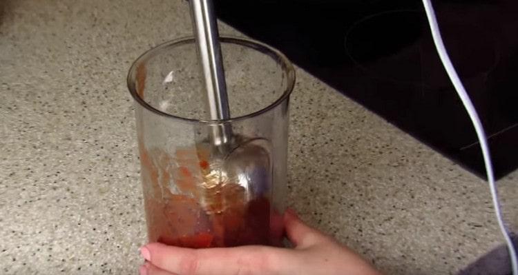 chop the tomatoes in our own juice with a blender.