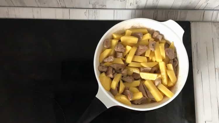 Mix the ingredients for pork basics