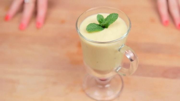 Banana Pudding is a very airy dessert and is very easy to prepare.