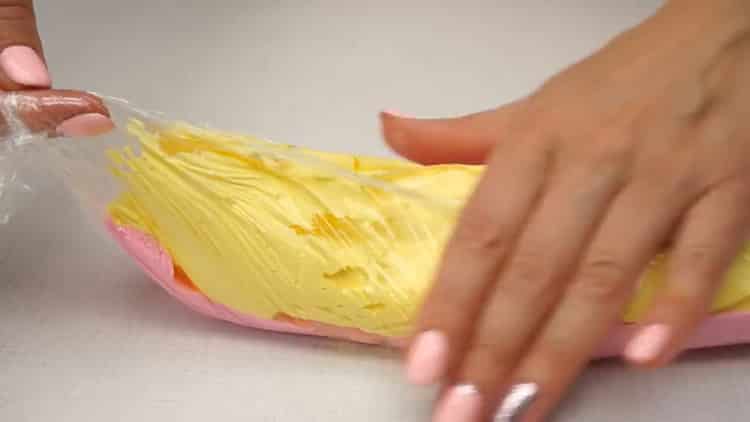 put the ingredients on the oilcloth for meringue