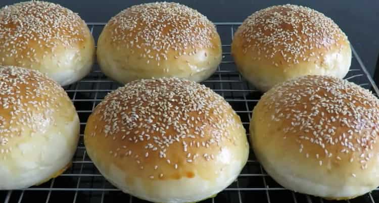 hamburger buns ready