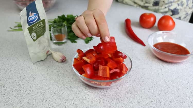 To make potato pancakes, chop the pepper