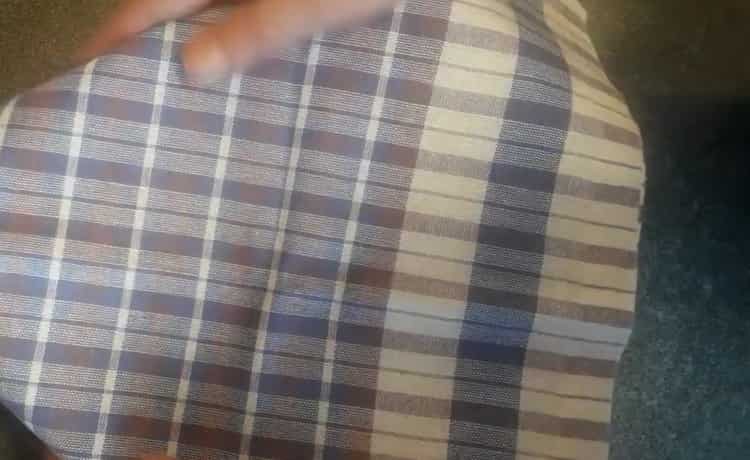 To prepare the dough, put it on the proofing