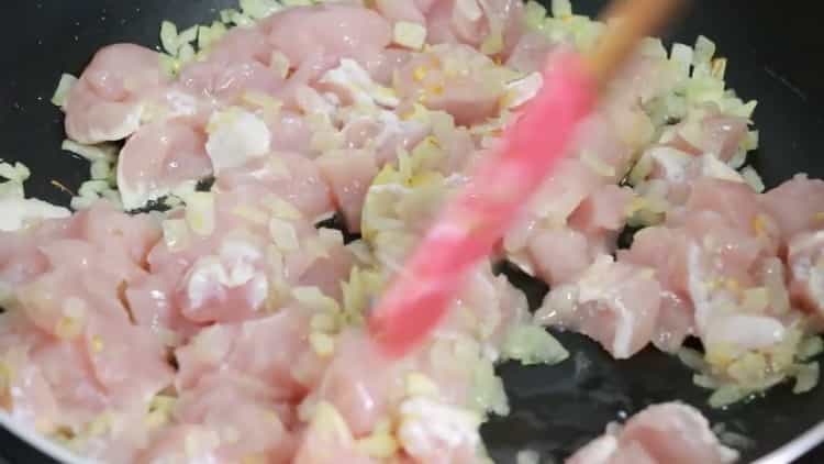 To cook, fry the ingredients