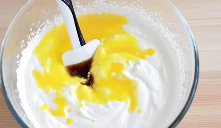 Add vanilla to make ice cream