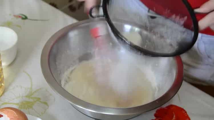 Sift flour for cooking