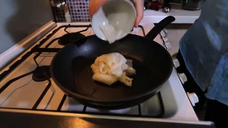 To prepare the dish, put in a squid pan