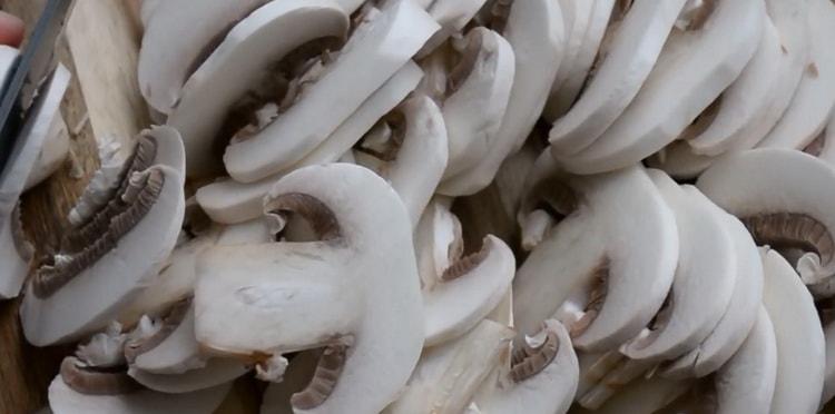 To make noodles, chop the mushrooms