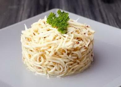 A simple recipe for making a healthy celery root salad 🥗