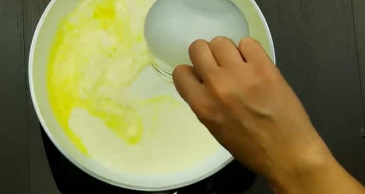 make sauce for meatballs