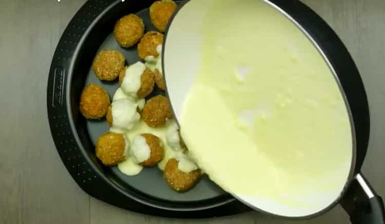 for cooking meatballs, pour sauce on the product