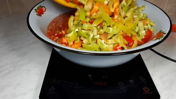 To combine lecho, combine the ingredients