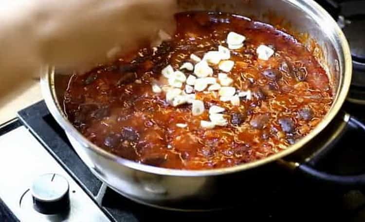 Red bean lobio - a delicious hearty meal