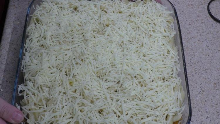 easy pasta with minced meat in the oven