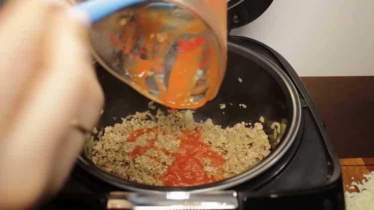Add tomatoes for minced pasta