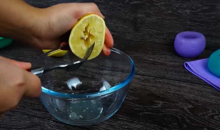 Prepare the ingredients for the mascartone.