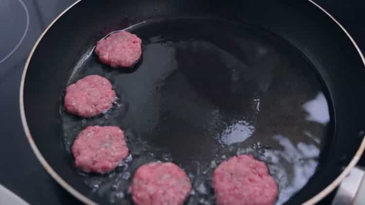 To make burgers, fry cutlets