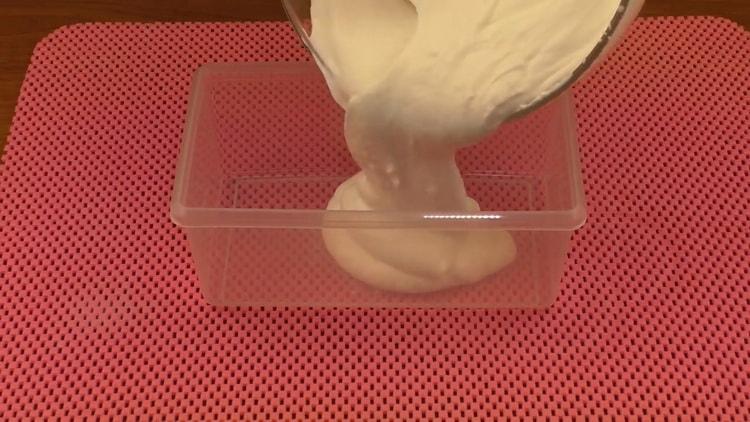 To prepare ice cream, prepare the dishes