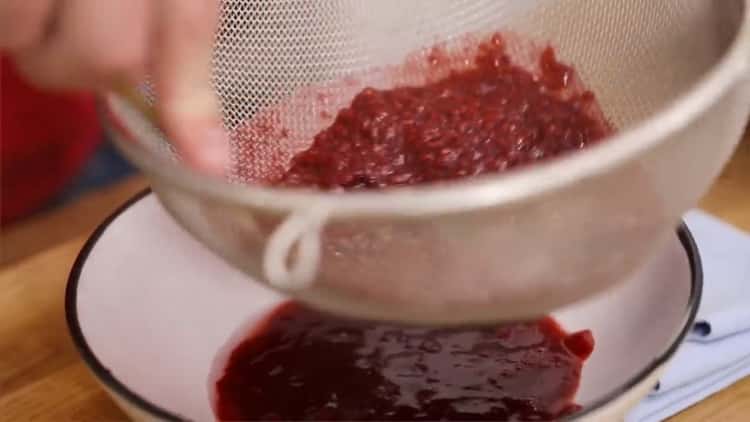 Grind the berries to make the mousse