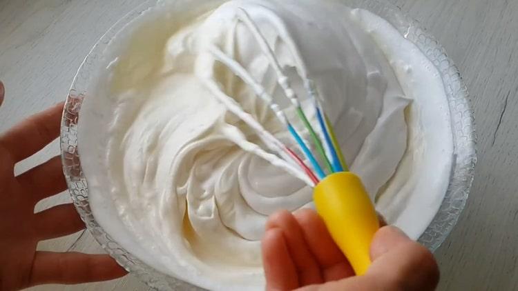 Delicate sour cream mousse for cake