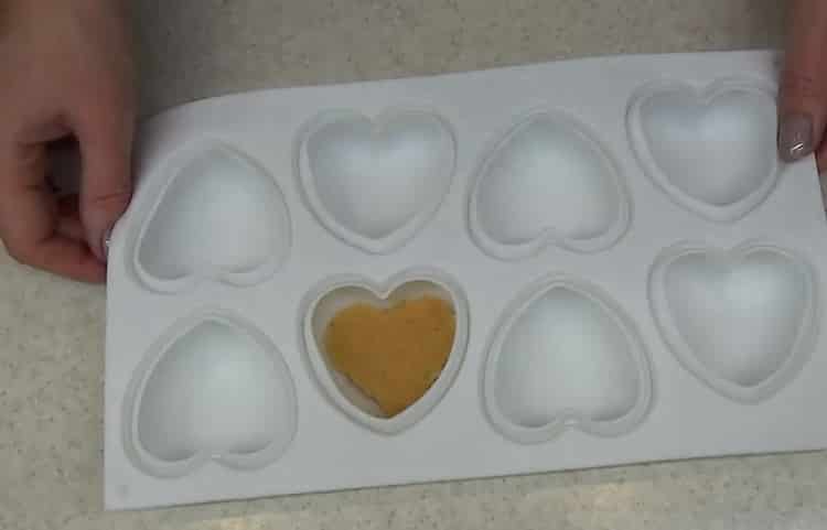 To prepare a cake, prepare a form