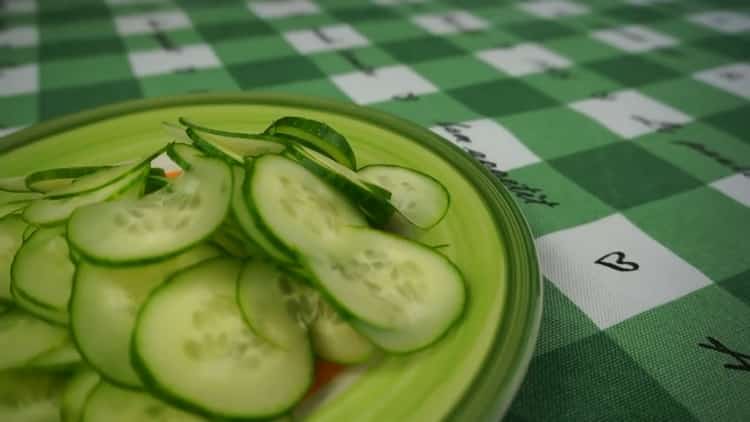 To prepare a drink, prepare the ingredients