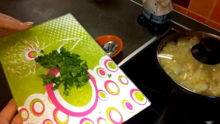 To make an omelet, cut greens