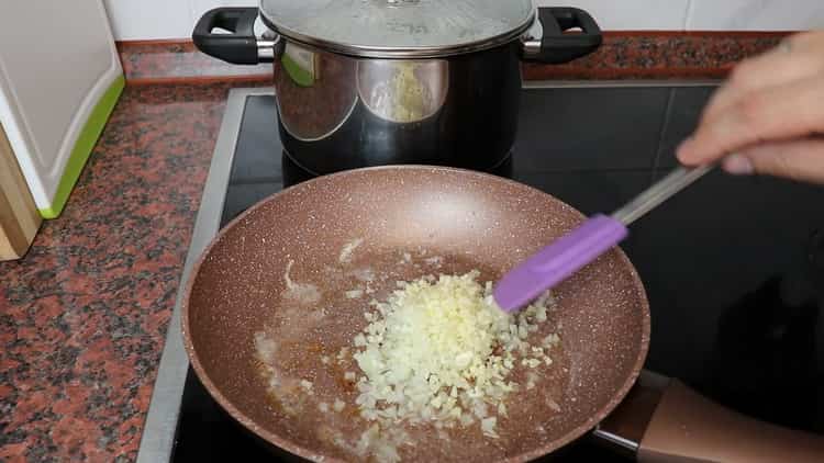 Toast, fry the onions