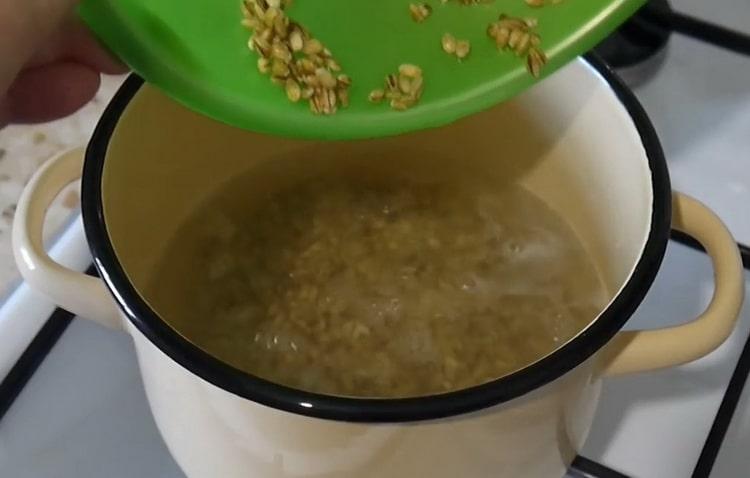 To prepare pearl barley with chicken, prepare the ingredients