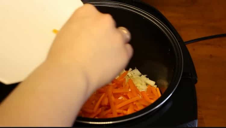 To prepare pearl barley, prepare a multicooker bowl