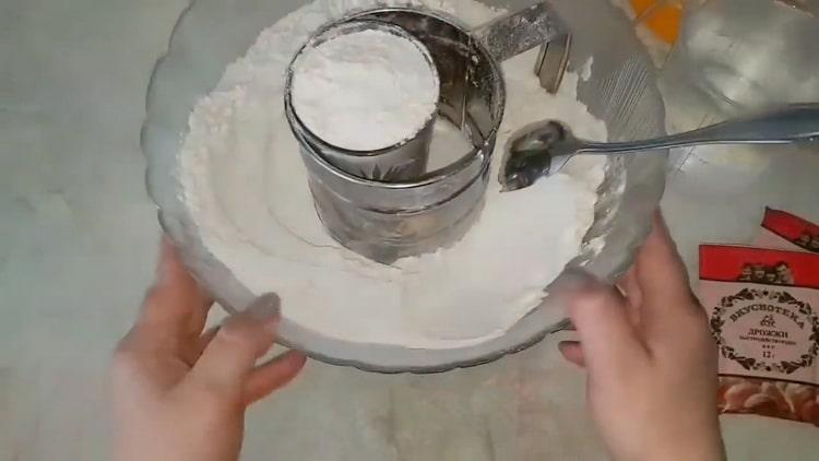 Cooking pies with cabbage