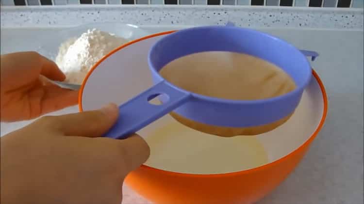 To prepare the dough, prepare the flour