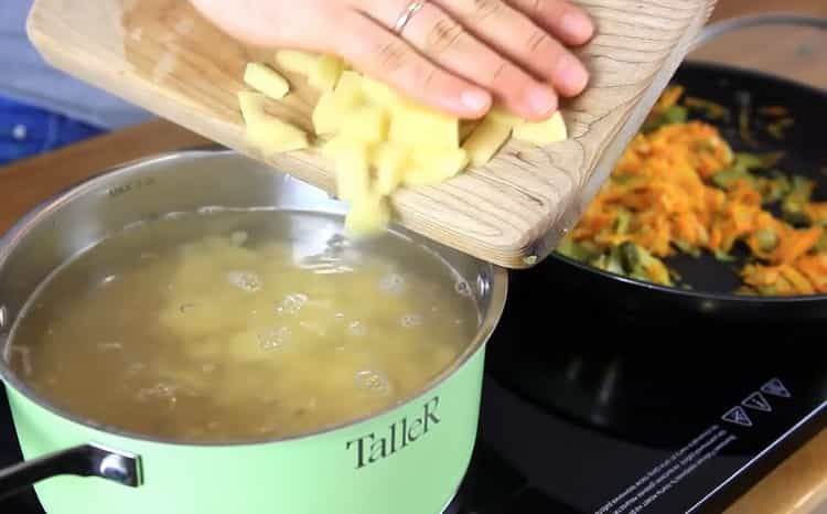 To prepare the pickle, prepare the ingredients