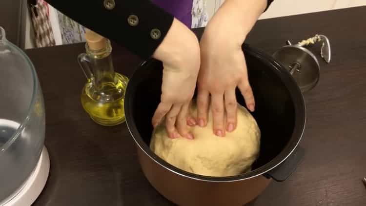 To make American donuts, place the dough on the dough.